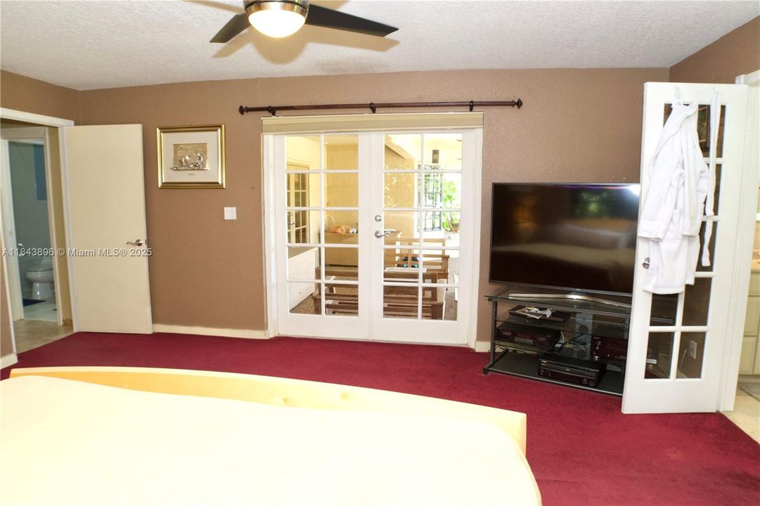 Recently Sold: $1,299,900 (4 beds, 3 baths, 2612 Square Feet)