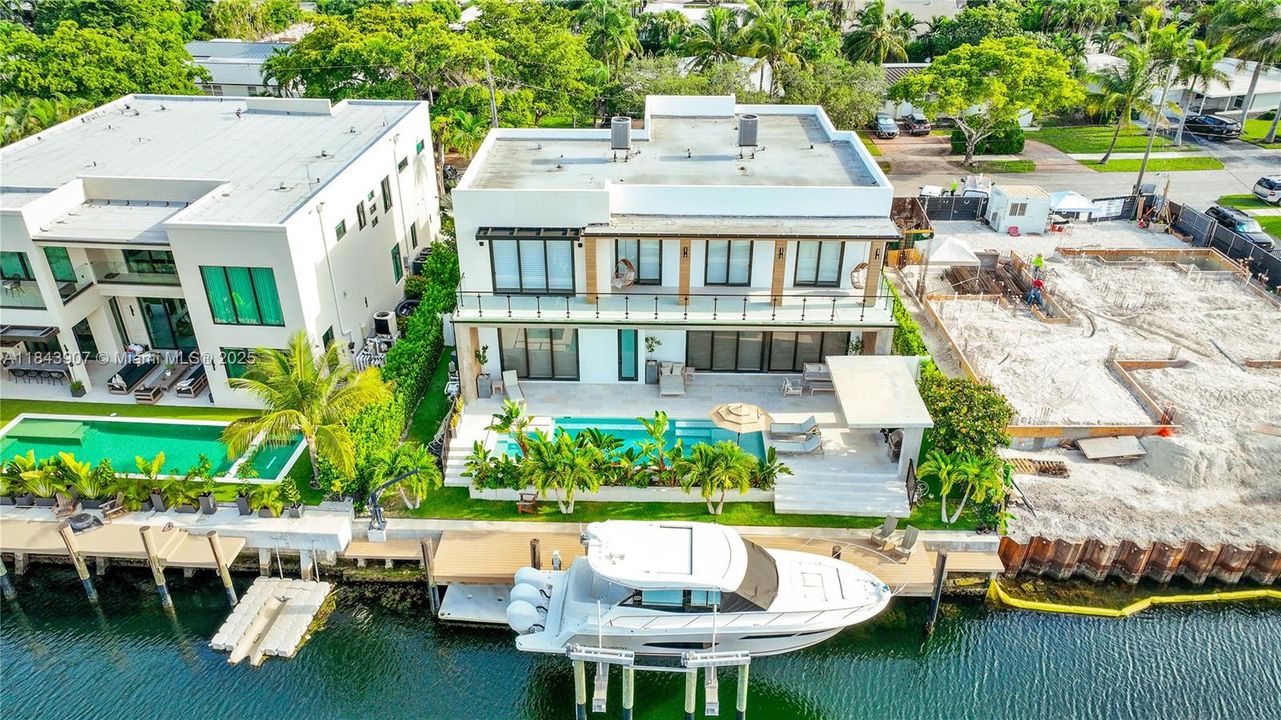 На продажу: $6,950,000 (6 спален, 5 ванн, 4441 Квадратных фут)