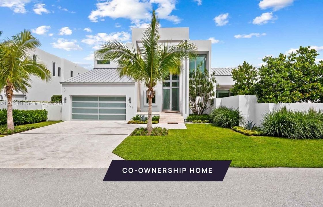 Active With Contract: $650,000 (5 beds, 5 baths, 4548 Square Feet)