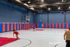 Bonaventure Town center Club