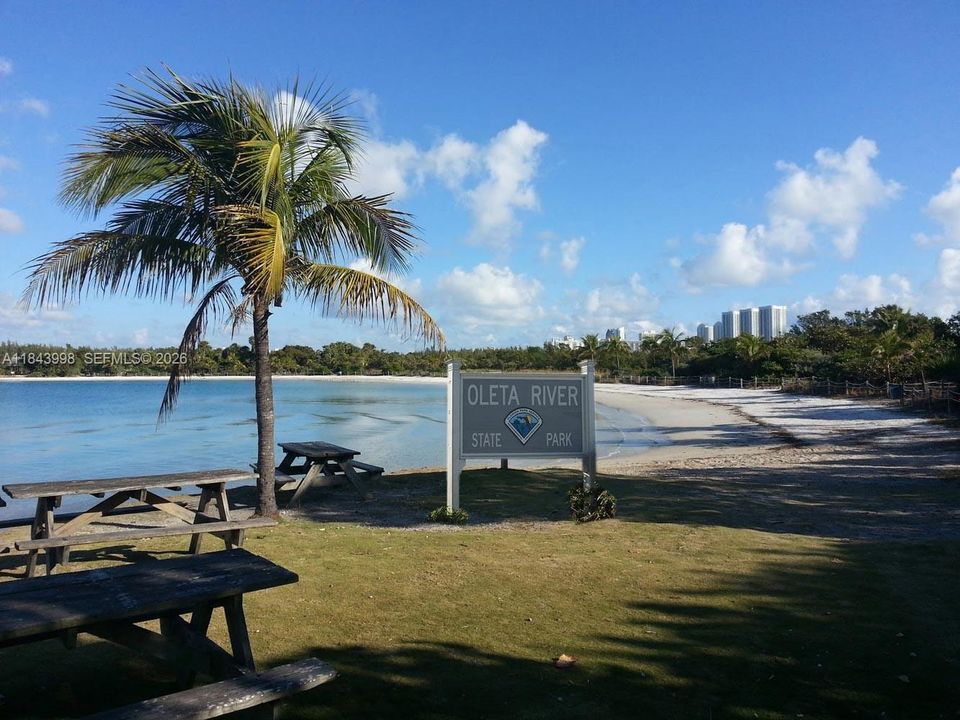 Minutes from Oleta River State Park for outdoor sports lovers
