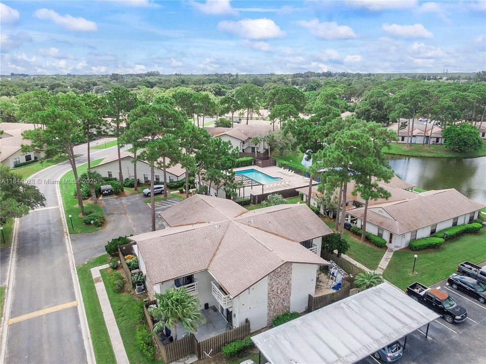 最近租的: $1,600 (2 贝兹, 2 浴室, 1005 平方英尺)