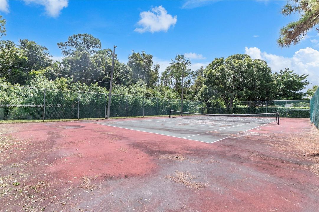 最近租的: $1,600 (2 贝兹, 2 浴室, 1005 平方英尺)