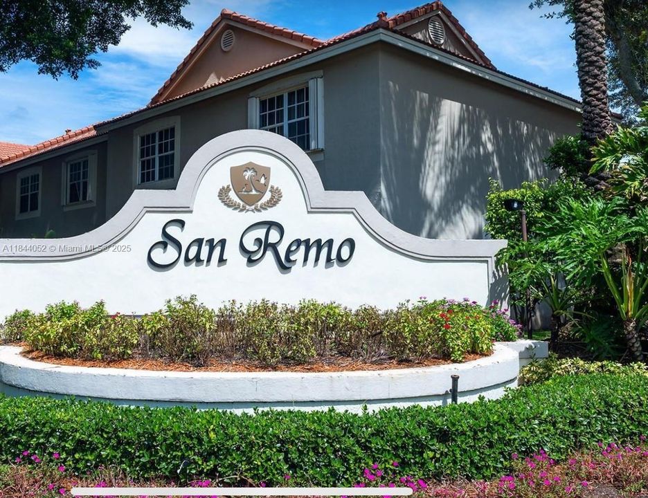 For Sale: $539,000 (2 beds, 2 baths, 1131 Square Feet)