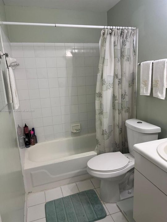 For Sale: $539,000 (2 beds, 2 baths, 1131 Square Feet)