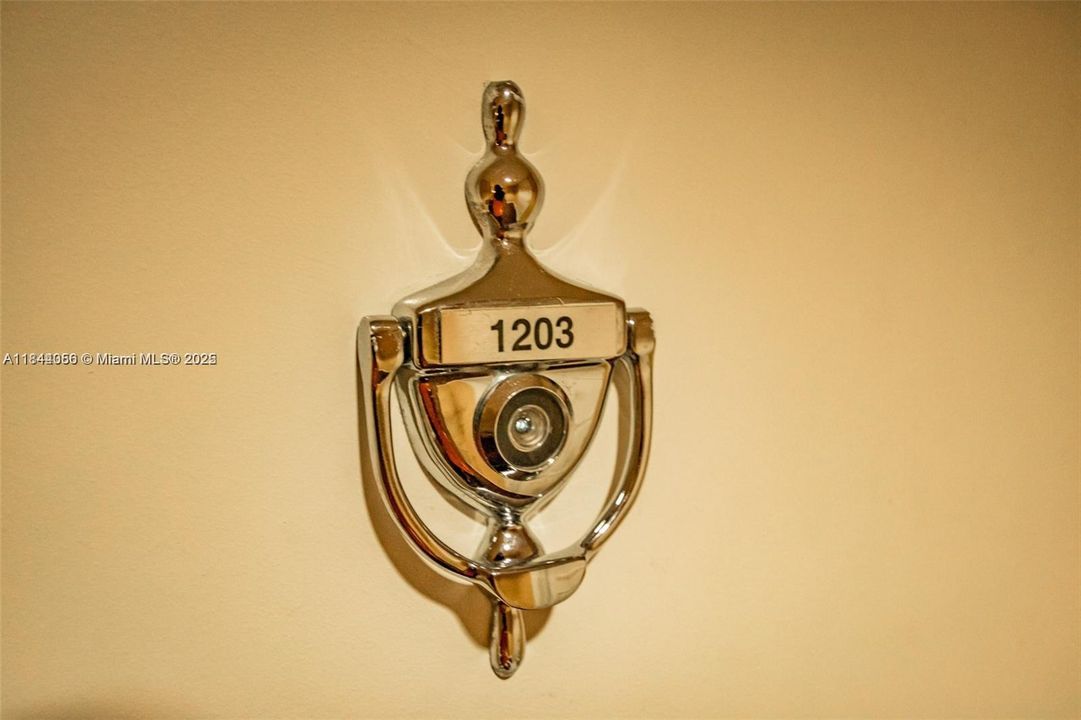 待售: $799,000 (3 贝兹, 2 浴室, 1447 平方英尺)