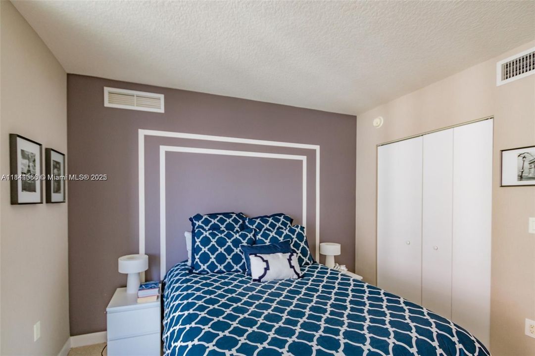 待售: $799,000 (3 贝兹, 2 浴室, 1447 平方英尺)