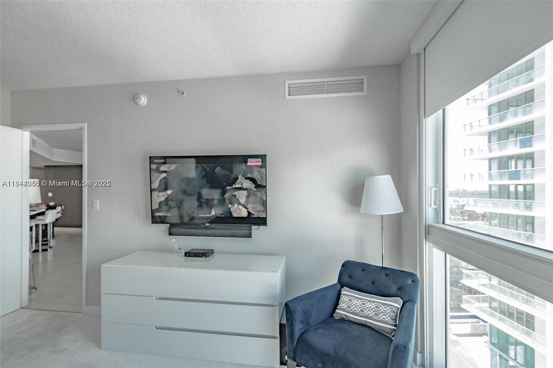 待售: $799,000 (3 贝兹, 2 浴室, 1447 平方英尺)