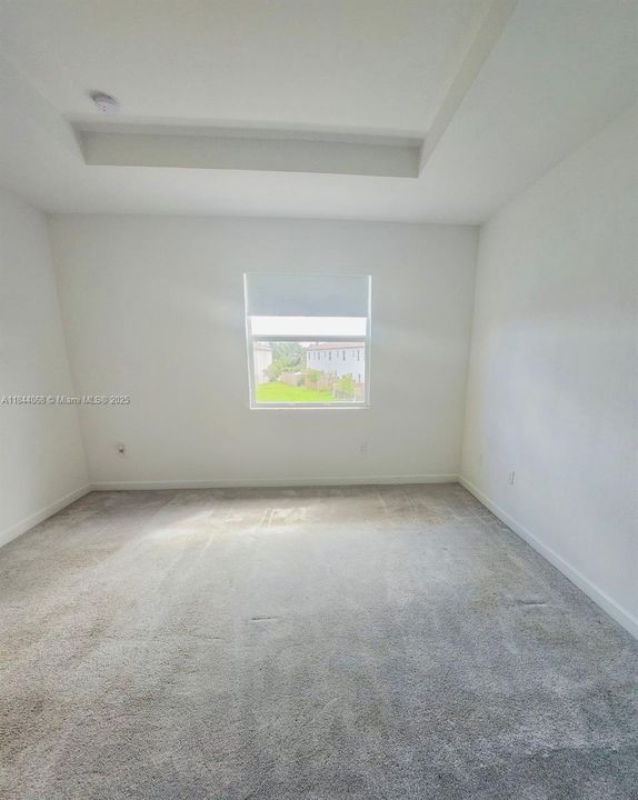 For Sale: $559,000 (3 beds, 2 baths, 1827 Square Feet)