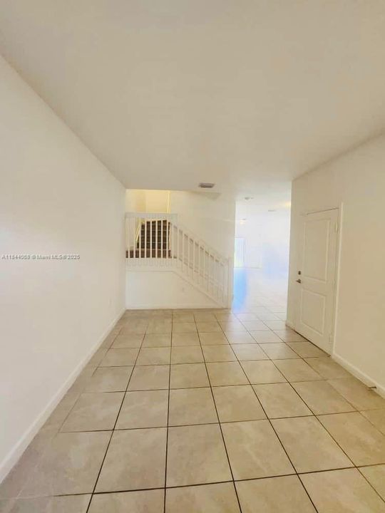 For Sale: $559,000 (3 beds, 2 baths, 1827 Square Feet)