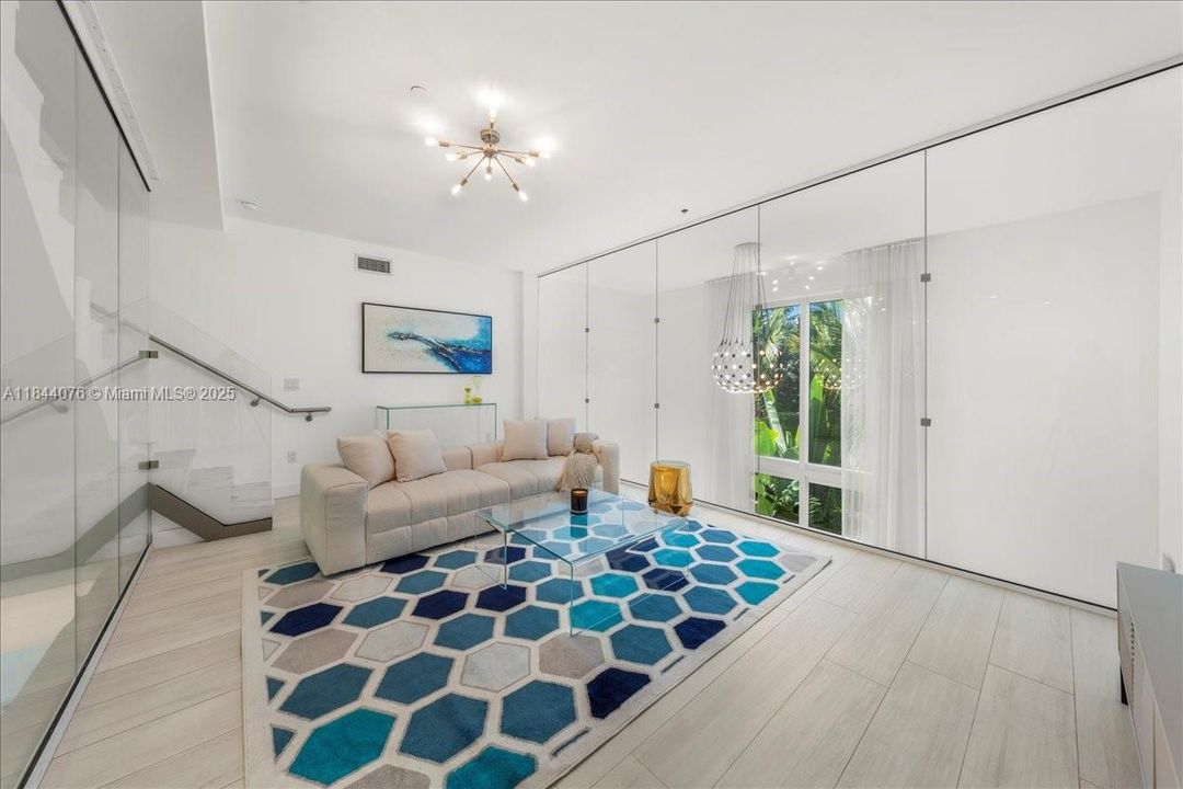 Active With Contract: $2,056,000 (3 beds, 2 baths, 2236 Square Feet)