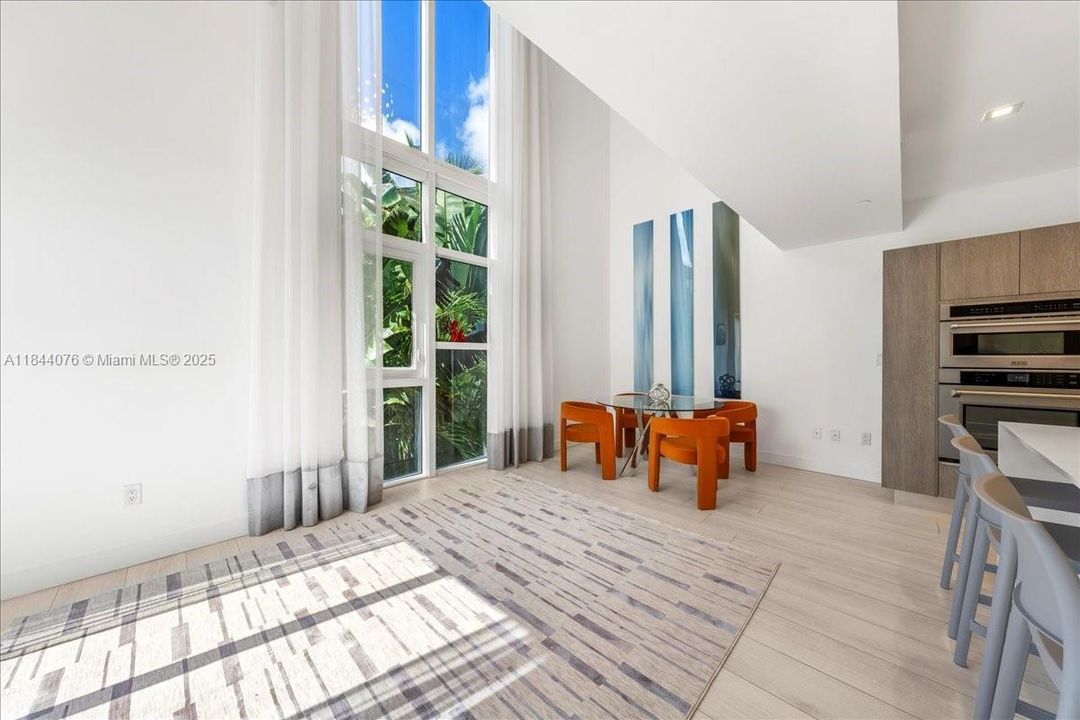 Active With Contract: $2,056,000 (3 beds, 2 baths, 2236 Square Feet)