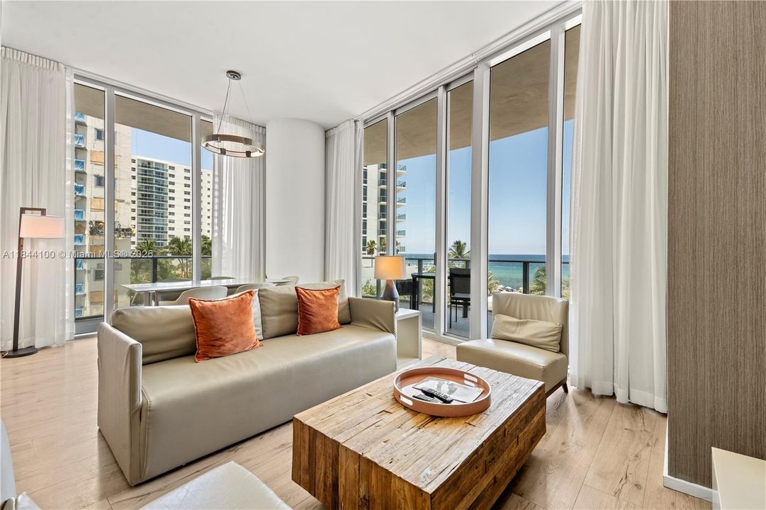 Недавно продано: $939,000 (2 спален, 2 ванн, 1172 Квадратных фут)