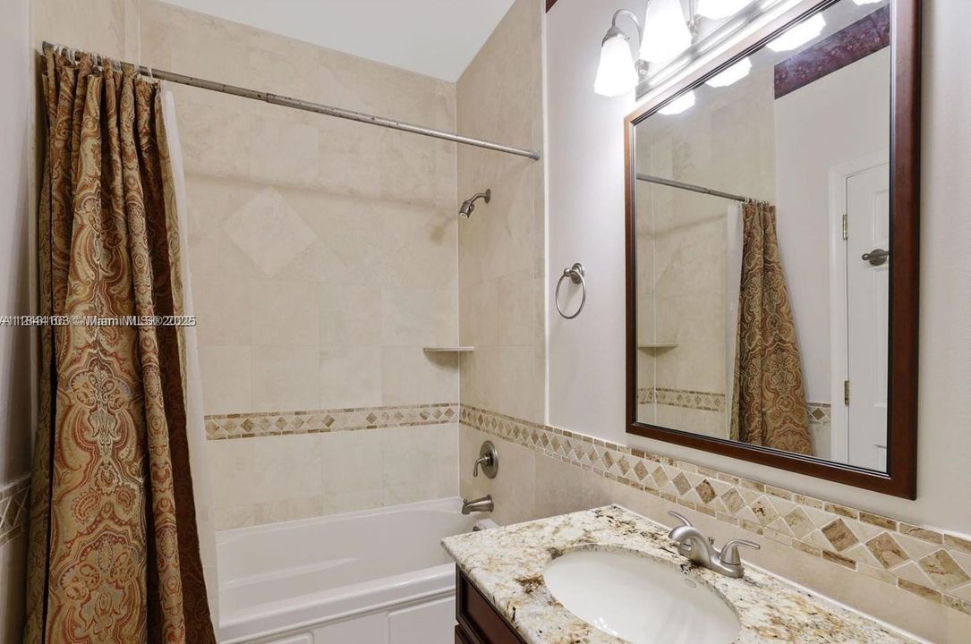 Недавно арендовано: $4,600 (3 спален, 2 ванн, 1640 Квадратных фут)