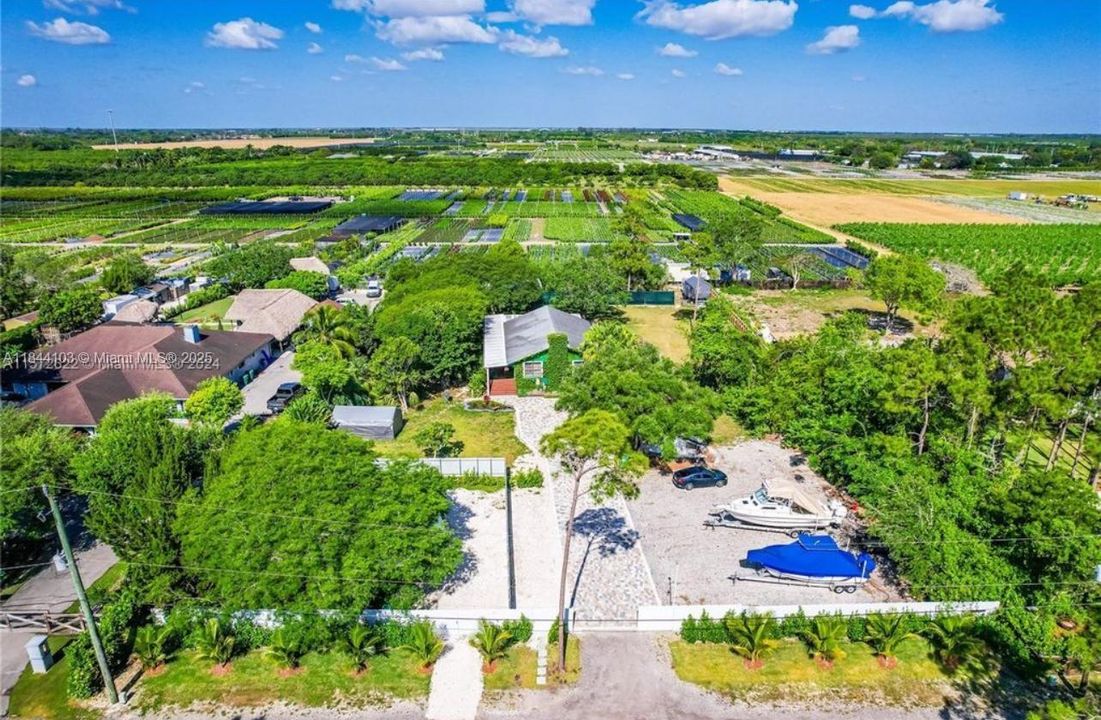 Недавно арендовано: $4,600 (3 спален, 2 ванн, 1640 Квадратных фут)