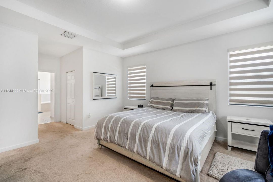 For Sale: $765,000 (5 beds, 3 baths, 3170 Square Feet)