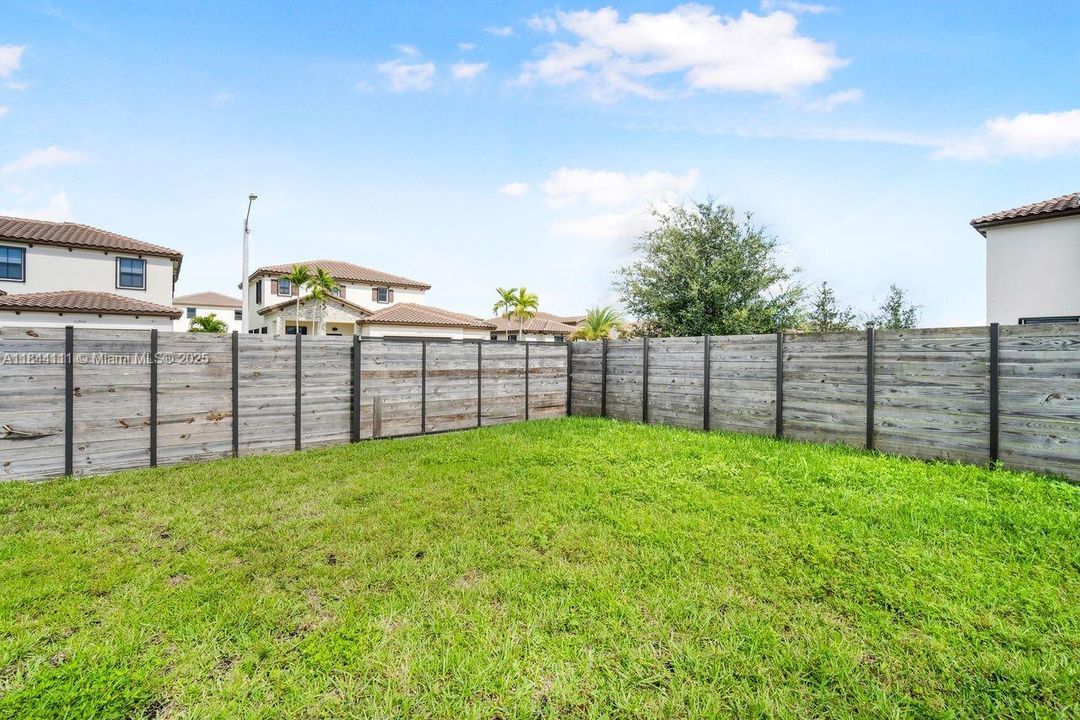 For Sale: $765,000 (5 beds, 3 baths, 3170 Square Feet)
