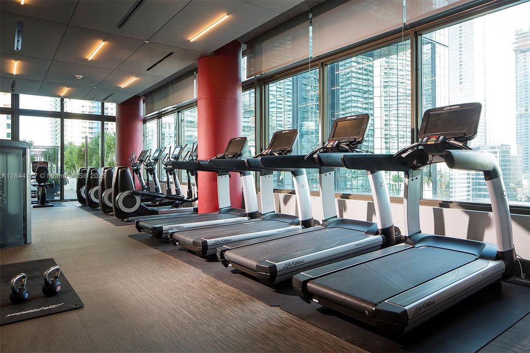 待售: $569,000 (1 贝兹, 1 浴室, 849 平方英尺)