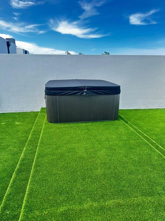 En Venta: $1,390,000 (4 camas, 3 baños, 26336 Pies cuadrados)