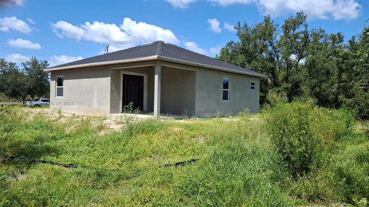 En Venta: $169,000 (3 camas, 2 baños, 1470 Pies cuadrados)