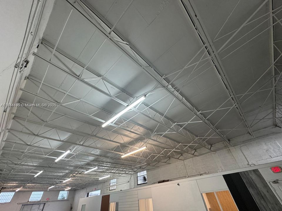 合同活跃: $1,395,000 (0 贝兹, 0 浴室, 0 平方英尺)