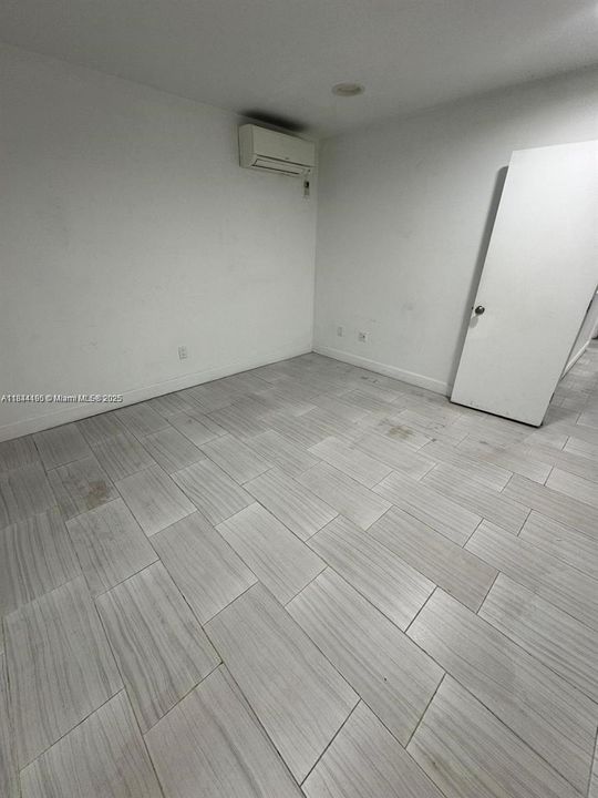 合同活跃: $1,395,000 (0 贝兹, 0 浴室, 0 平方英尺)