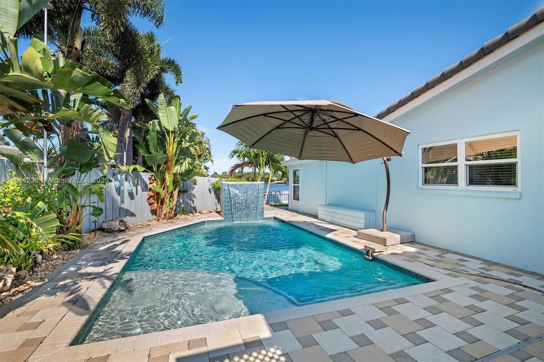 Recently Sold: $849,000 (3 beds, 2 baths, 1503 Square Feet)