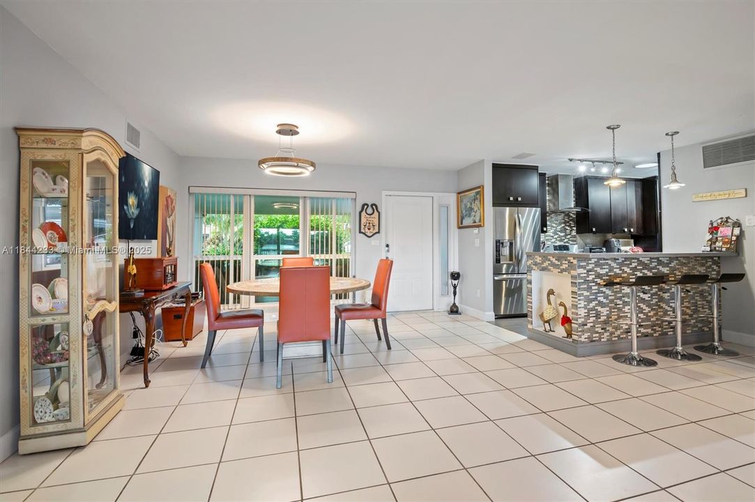 Recently Sold: $849,000 (3 beds, 2 baths, 1503 Square Feet)