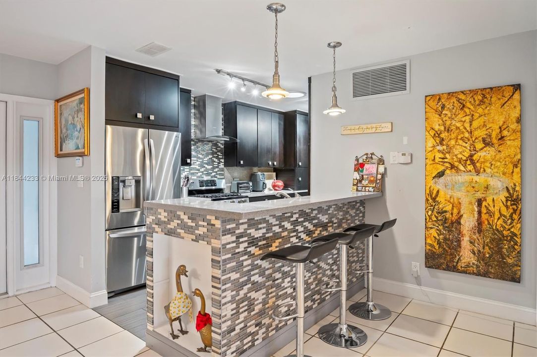 Recently Sold: $849,000 (3 beds, 2 baths, 1503 Square Feet)