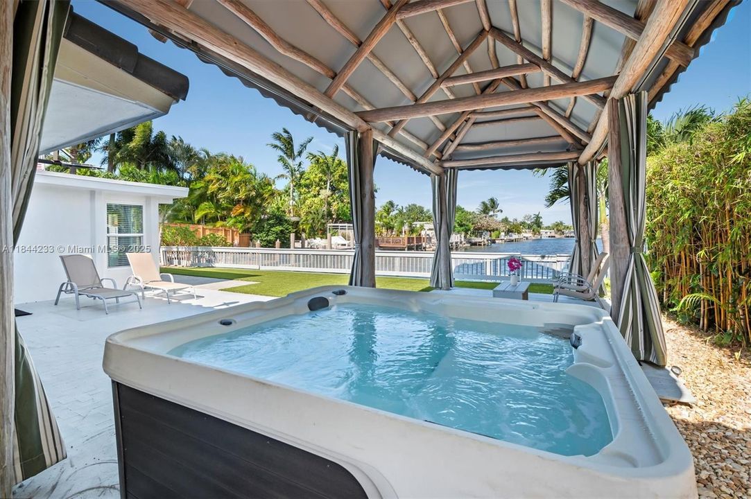 Recently Sold: $849,000 (3 beds, 2 baths, 1503 Square Feet)