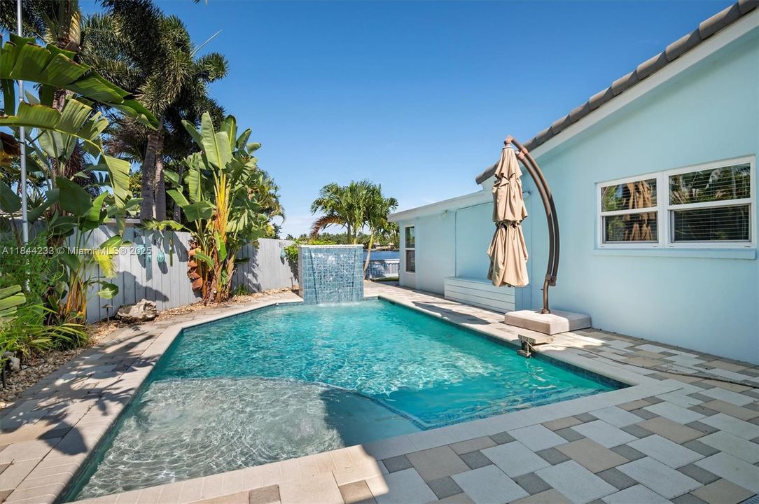 Recently Sold: $849,000 (3 beds, 2 baths, 1503 Square Feet)