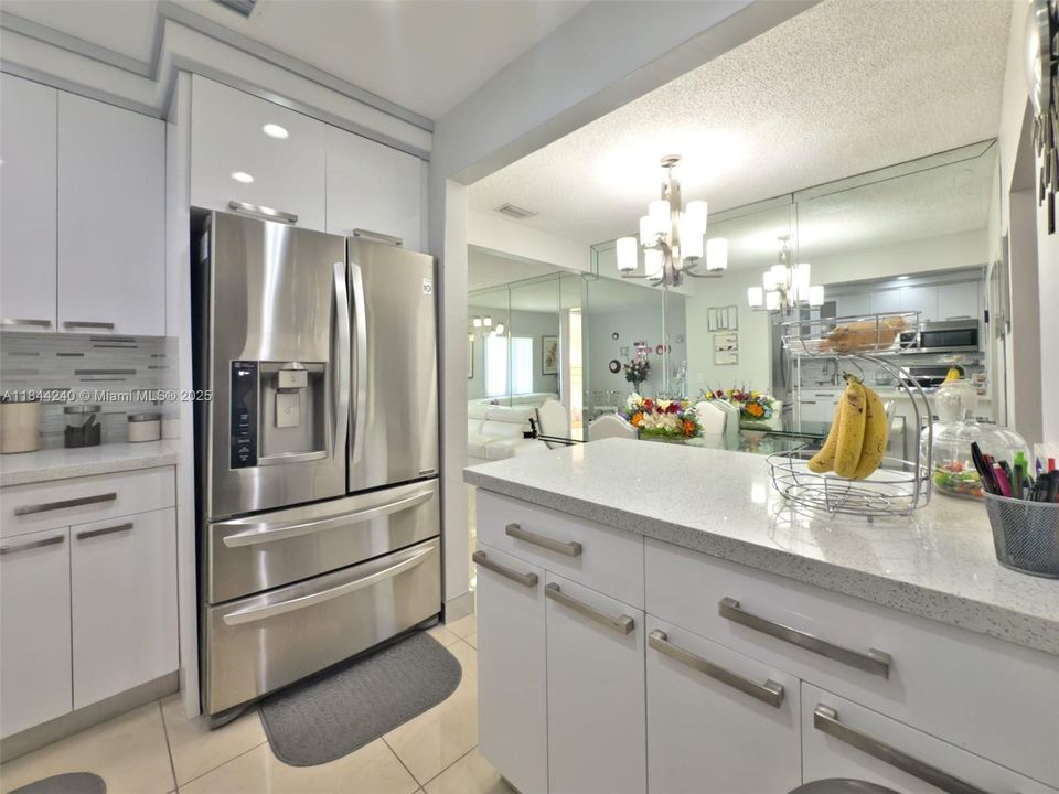 En Venta: $1,100,000 (3 camas, 2 baños, 1853 Pies cuadrados)