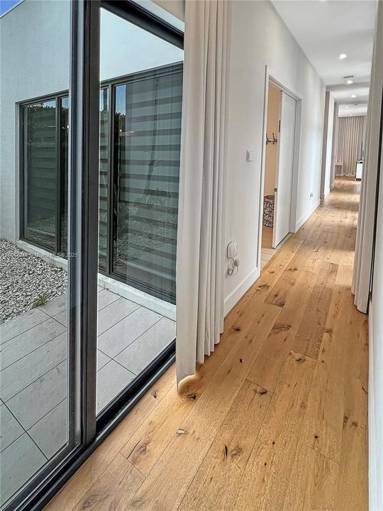 For Sale: $3,500,000 (6 beds, 7 baths, 4881 Square Feet)