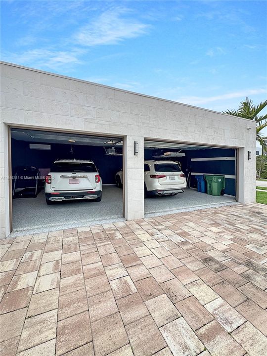 For Sale: $3,500,000 (6 beds, 7 baths, 4881 Square Feet)