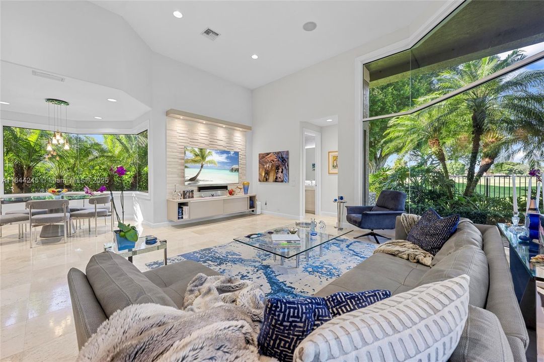 Active With Contract: $2,650,000 (5 beds, 4 baths, 4085 Square Feet)