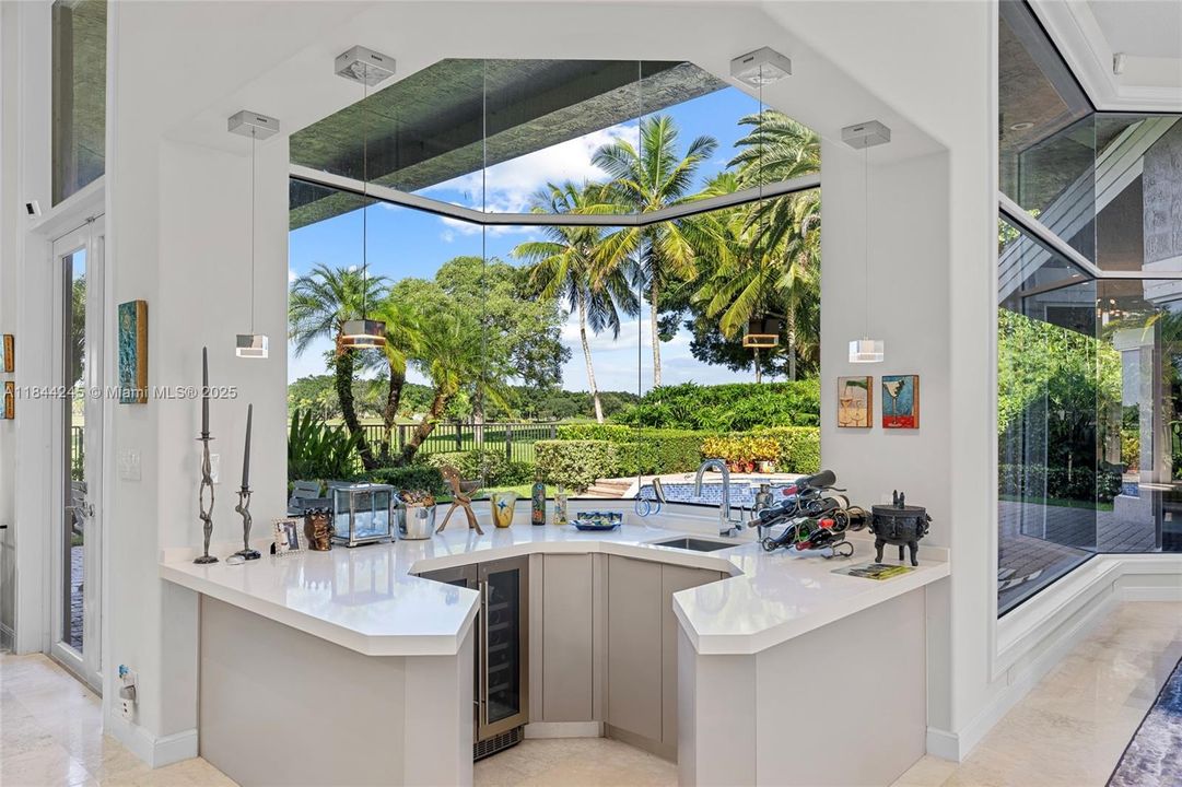 Active With Contract: $2,650,000 (5 beds, 4 baths, 4085 Square Feet)