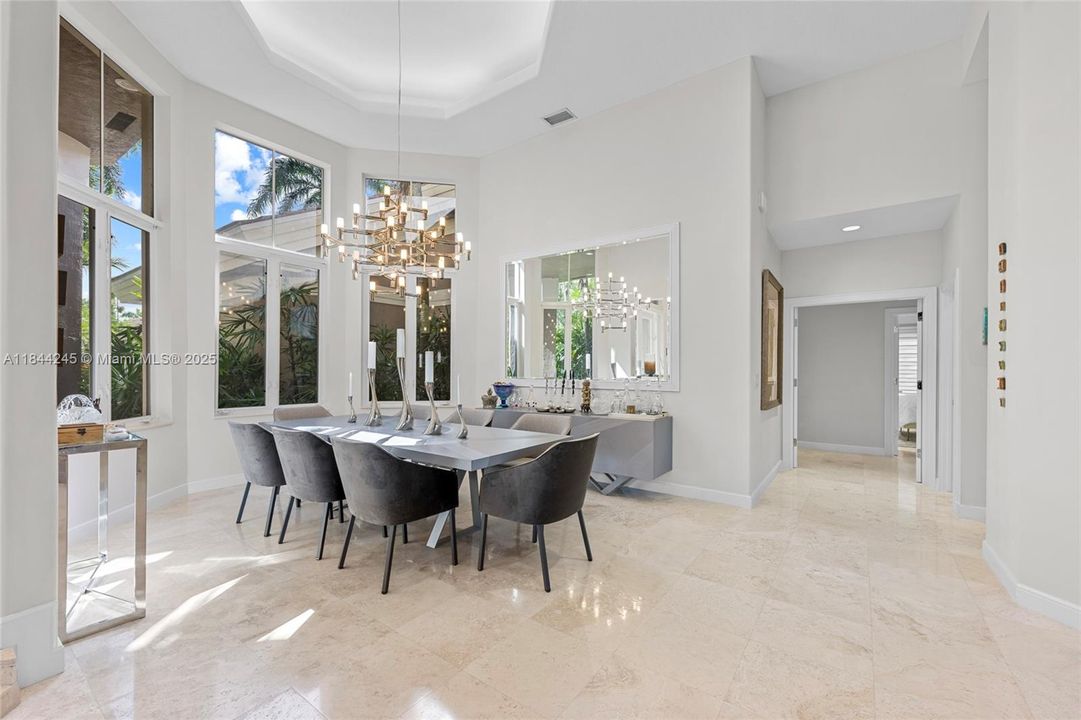 Active With Contract: $2,650,000 (5 beds, 4 baths, 4085 Square Feet)