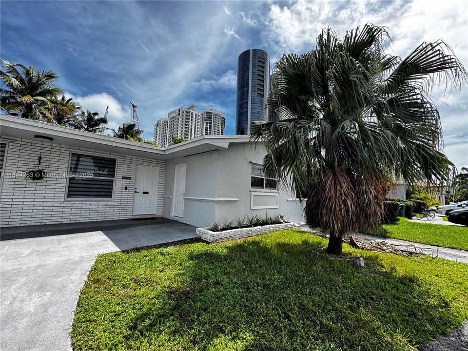 Недавно арендовано: $2,800 (3 спален, 2 ванн, 1250 Квадратных фут)