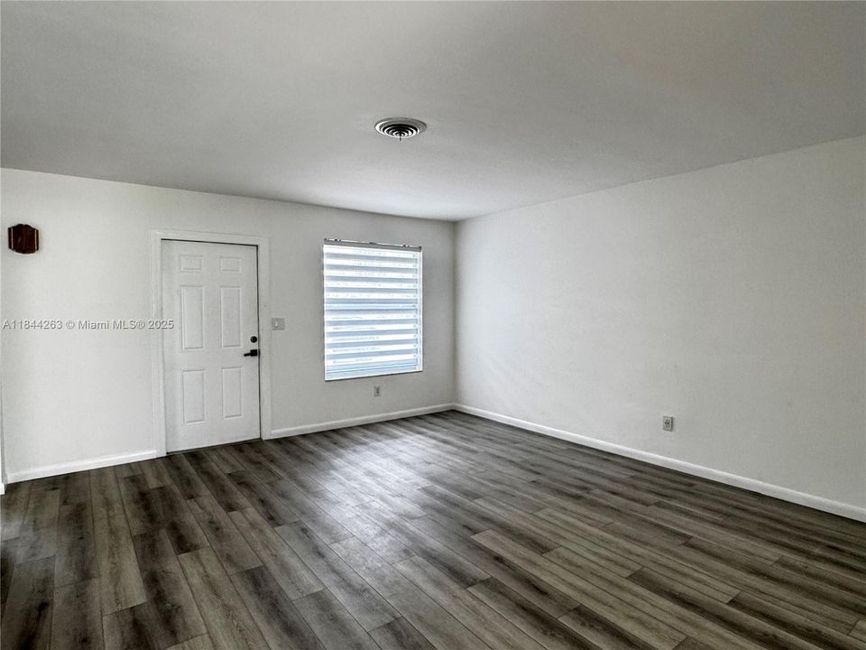 Недавно арендовано: $2,800 (3 спален, 2 ванн, 1250 Квадратных фут)