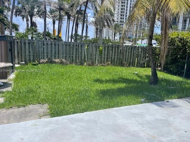 Недавно арендовано: $2,800 (3 спален, 2 ванн, 1250 Квадратных фут)