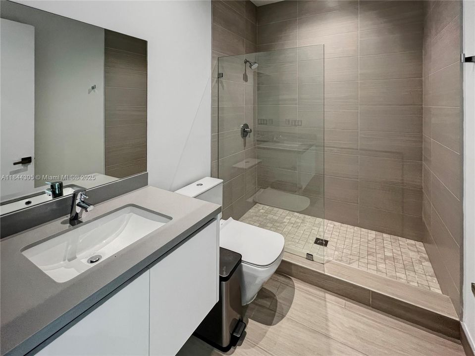 For Sale: $2,700,000 (4 beds, 5 baths, 3389 Square Feet)