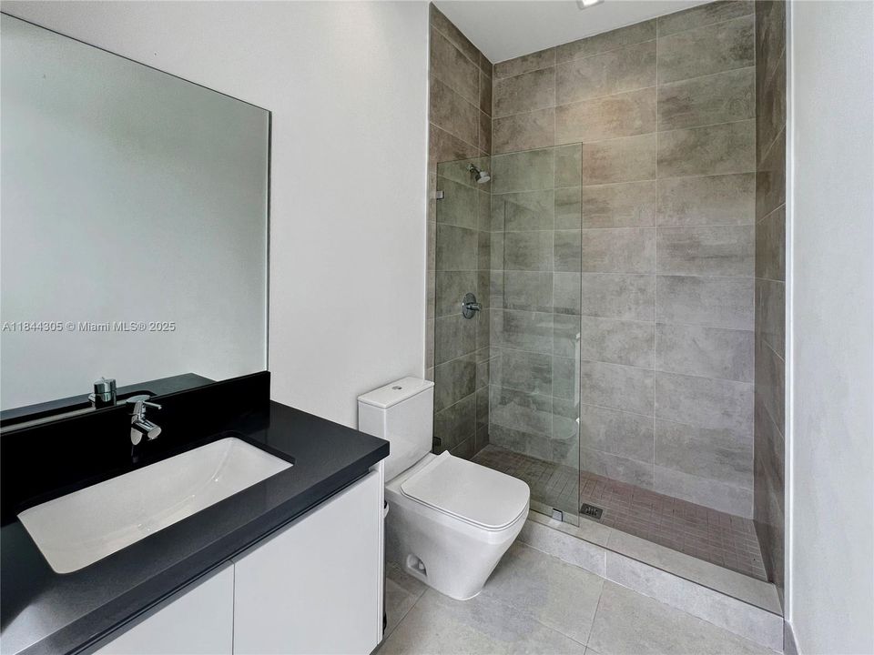 For Sale: $2,700,000 (4 beds, 5 baths, 3389 Square Feet)