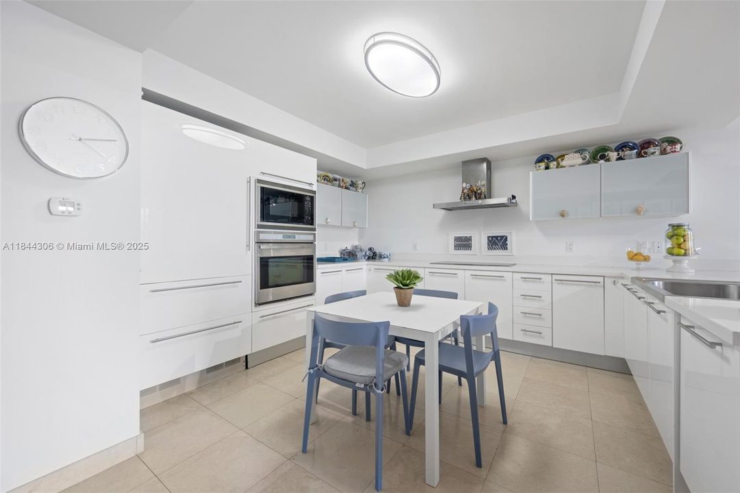 待售: $1,140,000 (3 贝兹, 2 浴室, 1849 平方英尺)