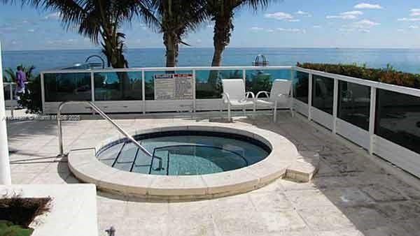 For Sale: $2,200,000 (2 beds, 2 baths, 1870 Square Feet)