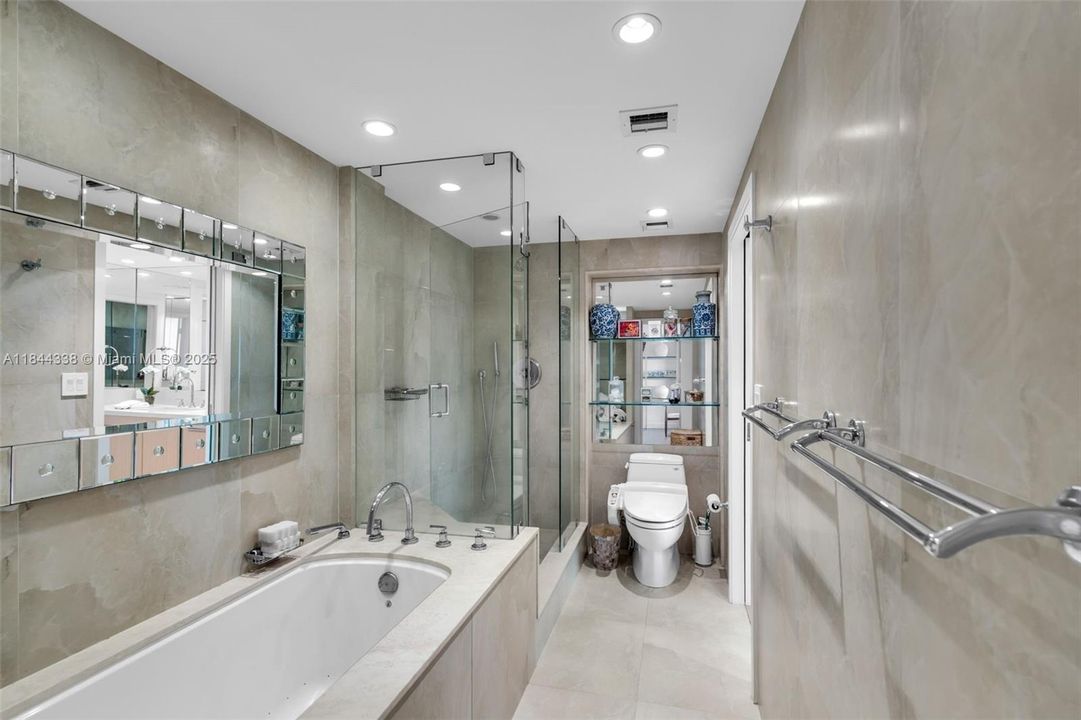 For Sale: $990,000 (1 beds, 1 baths, 1225 Square Feet)