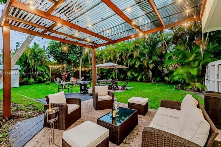 На продажу: $1,550,000 (4 спален, 3 ванн, 2383 Квадратных фут)