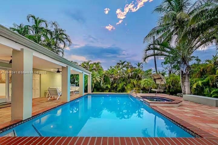 На продажу: $1,550,000 (4 спален, 3 ванн, 2383 Квадратных фут)