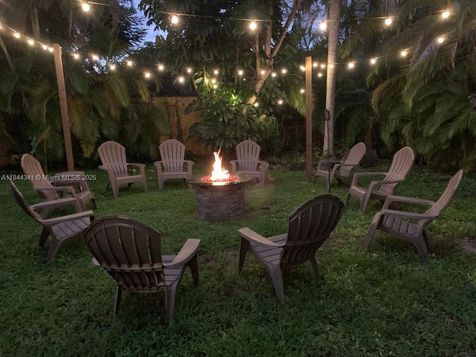 На продажу: $1,550,000 (4 спален, 3 ванн, 2383 Квадратных фут)