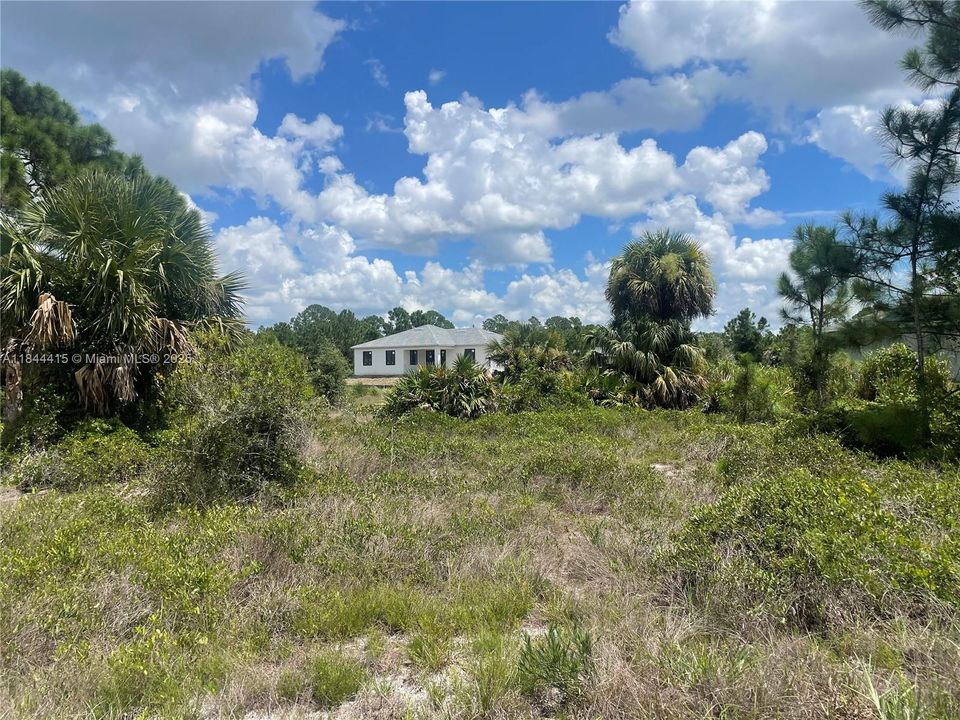 待售: $53,000 (0.26 acres)