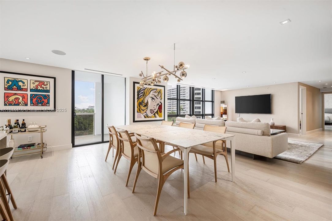 En Venta: $2,595,000 (3 camas, 3 baños, 2388 Pies cuadrados)